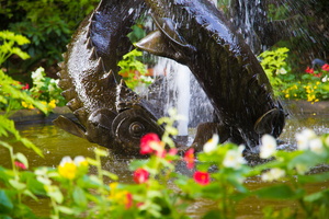 2012 08-Victoria BC Butchart Gardens Fountain